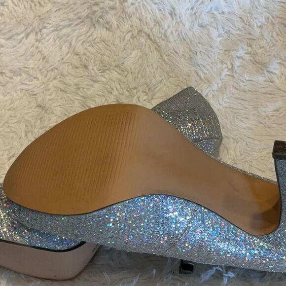 WORTHINGTON size 8 sparkling heels - Picture 8 of 10